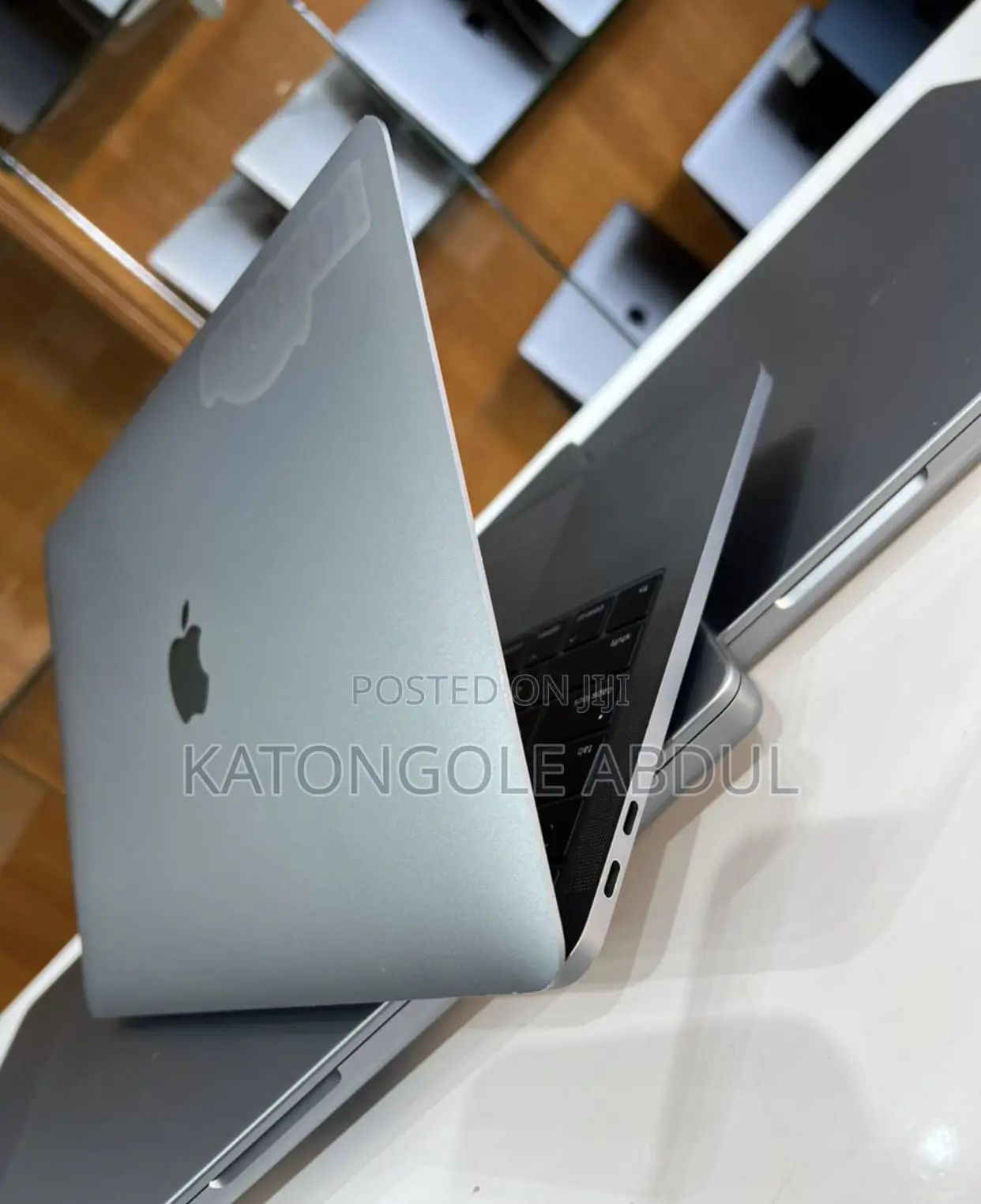 New Laptop Apple MacBook 2017 16GB Intel Core I7 SSD 256GB