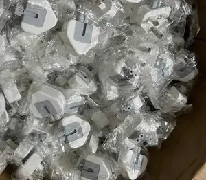 Macbook Poer Plugs