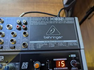 Behringer Xenyx X1832USB Mixer
