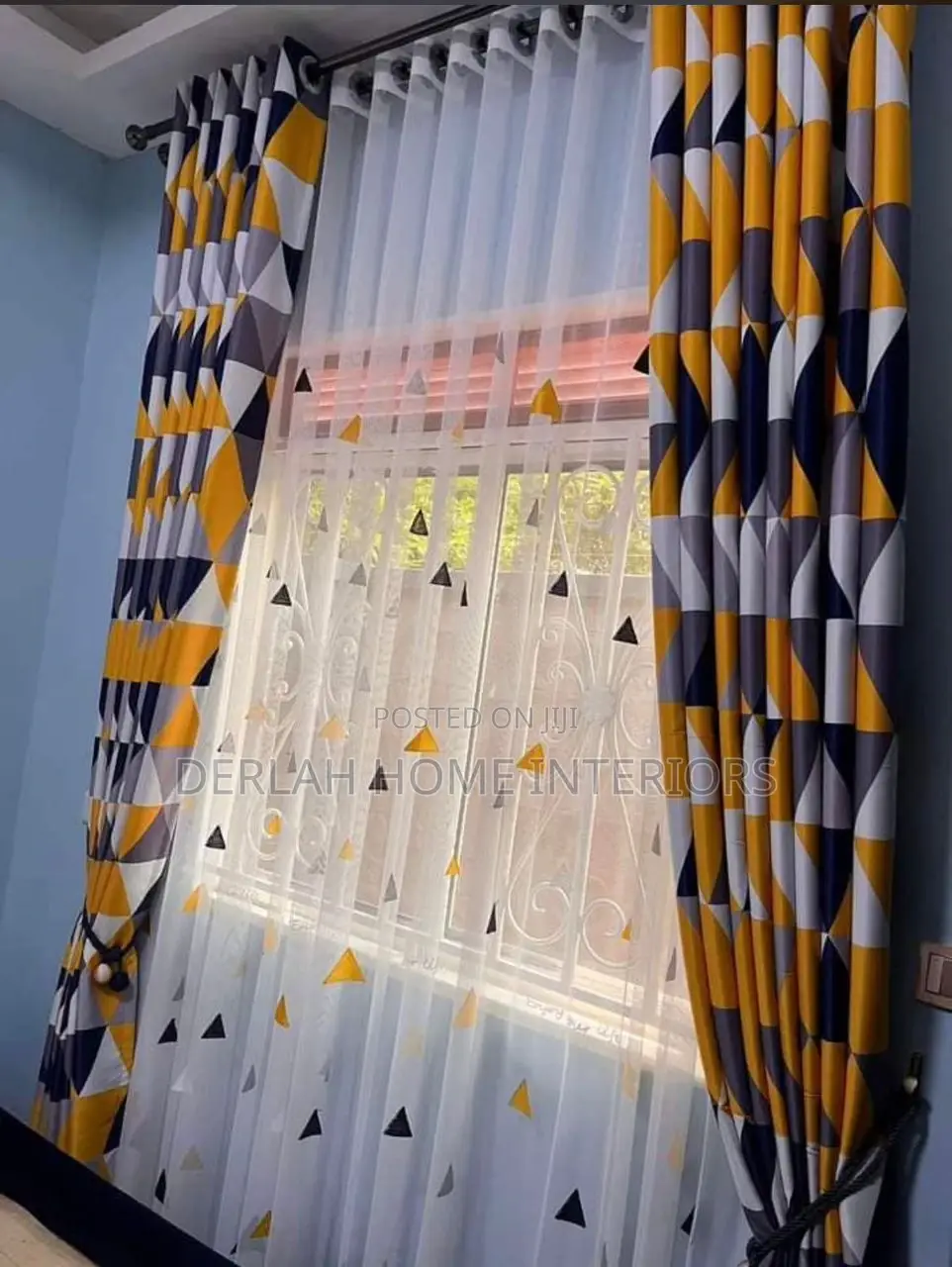 Curtains Per Full Set With a Large Net (3ft by 8ft)