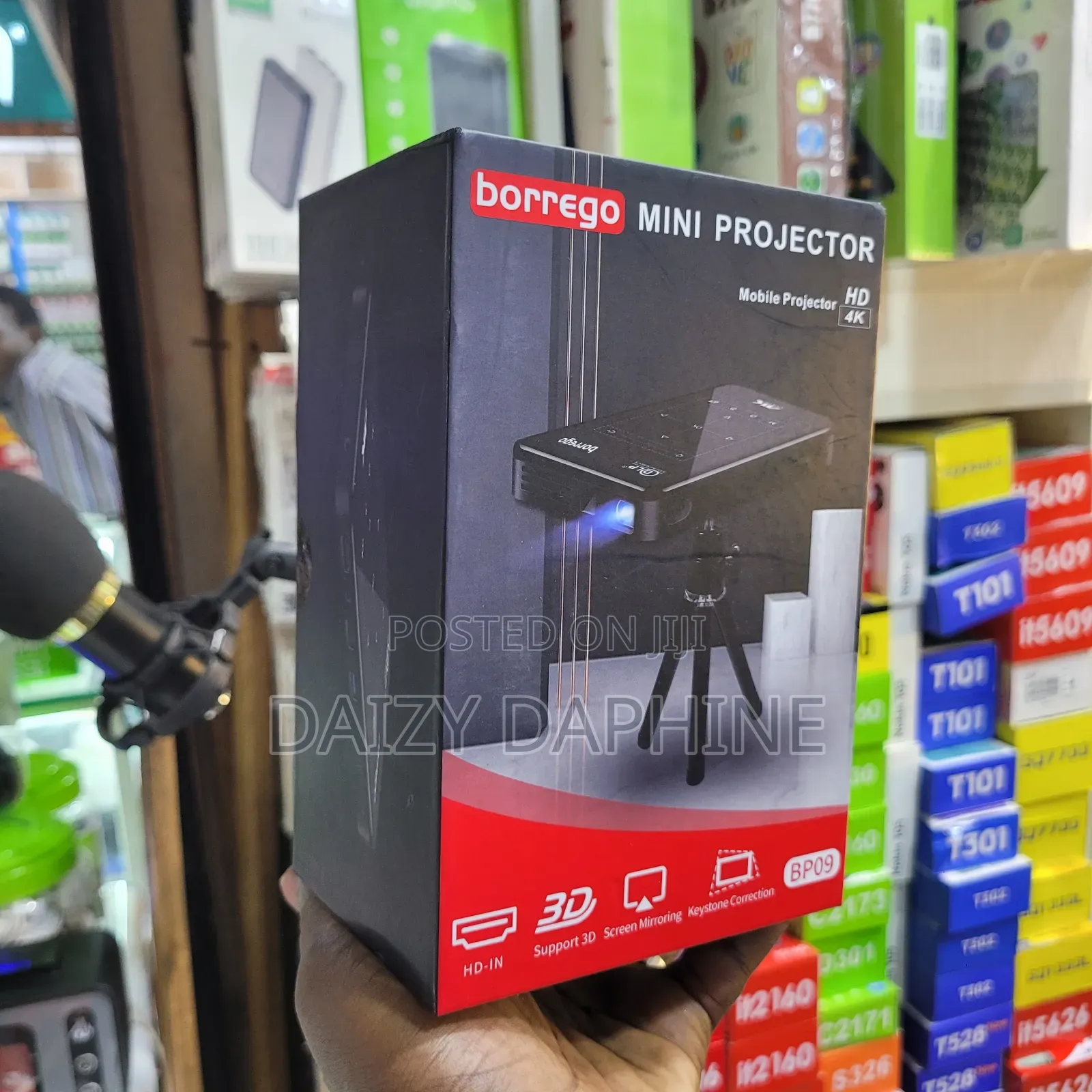 Borrego Mini Projector/Hd Portable, Rechargeable Projector