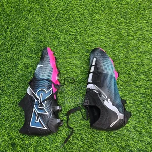 Iconic Puma Future 7 Ultimate Men Firm Ground Soccer Cleat
