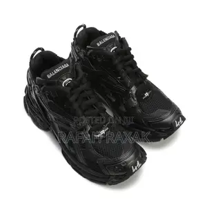 Original Triple Black Luxurious Balenciaga Runner Sneaker