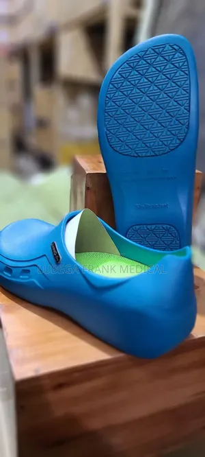 Nursing Clocs/ Medical Shoes