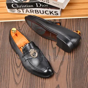 La Ka Shoe in Black and Brown