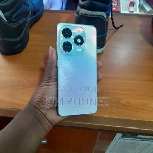 Tecno Spark 20 128 GB White