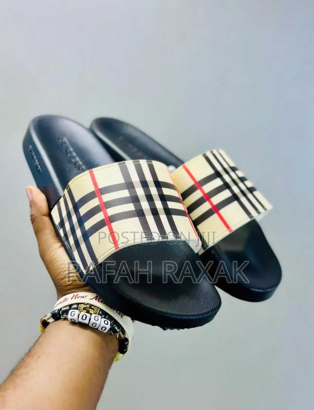 Original Classic Burberry Push in Sandals
