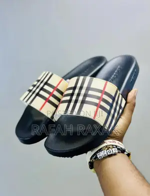 Original Classic Burberry Push in Sandals