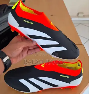 Black/Orange Adidas Predator Elite Laceless FG Football Boot