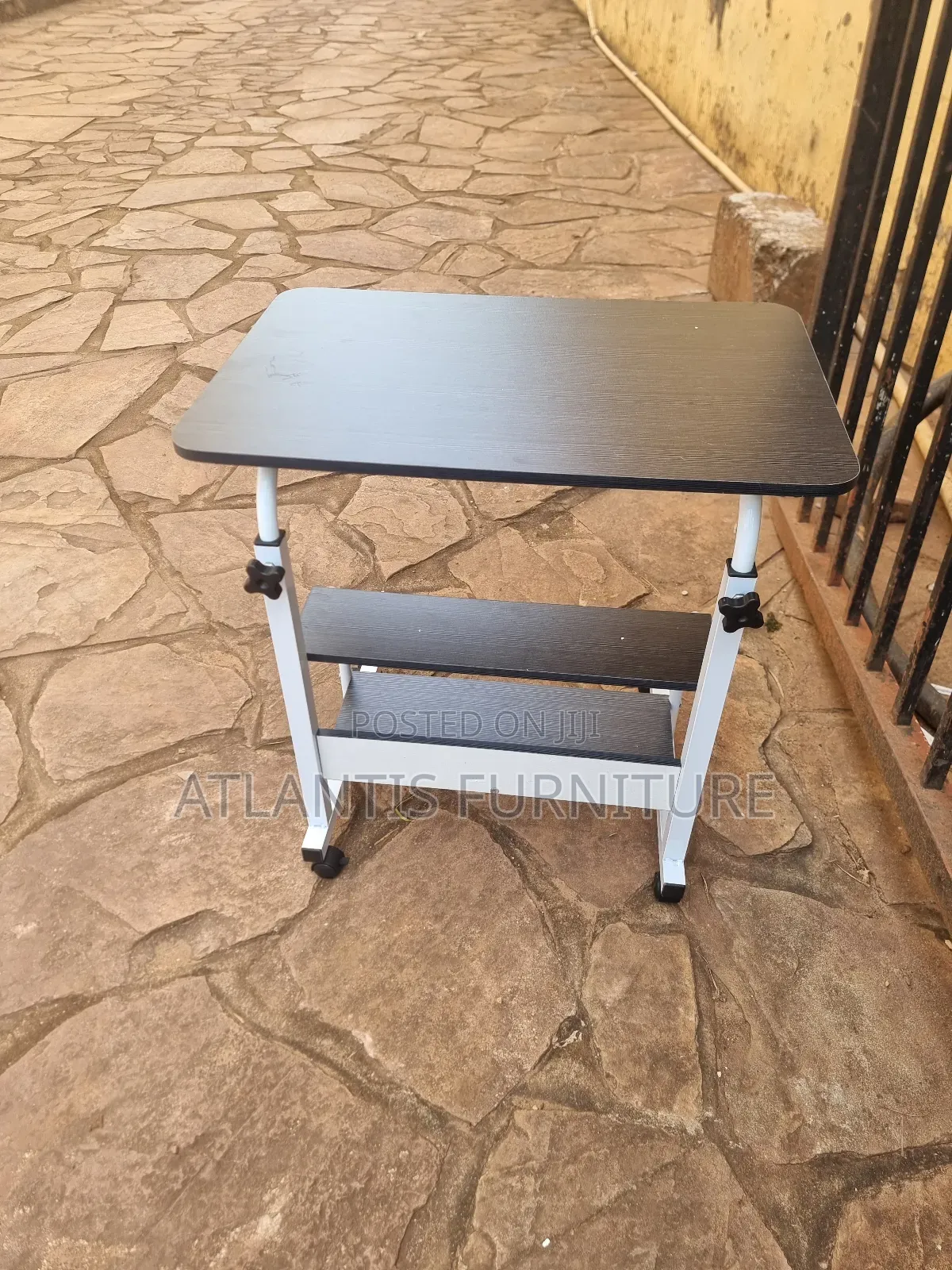 Children's Small Reading Table