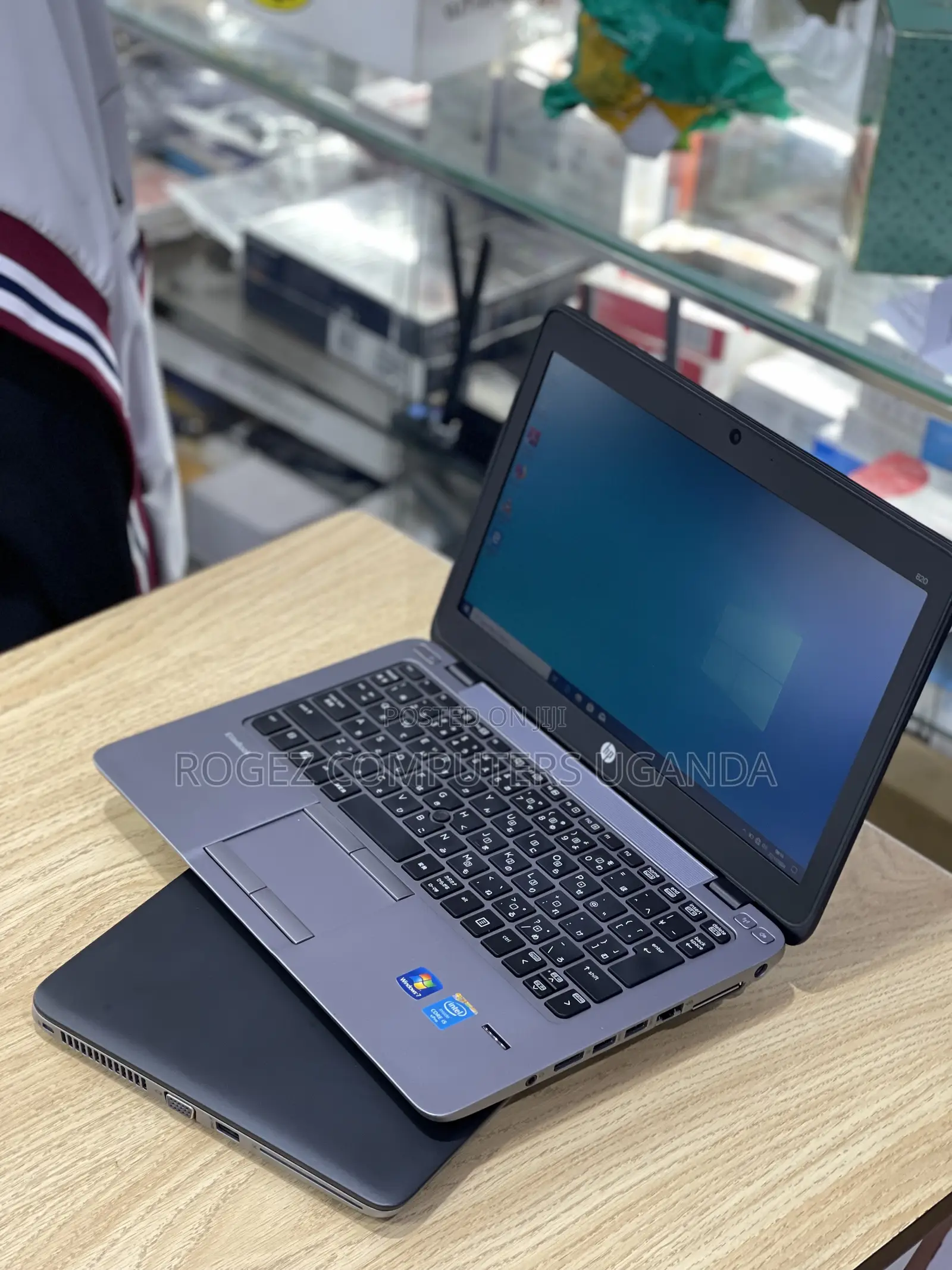 New Laptop HP EliteBook 820 G2 8GB Intel Core i5 HDD 500GB