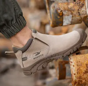 Classic Men’S Grey Suede Waterproof Safety Boots