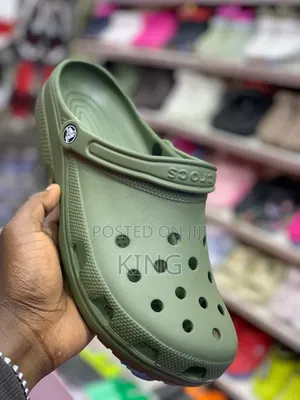 Cozy Crocs. Classic/Vintage