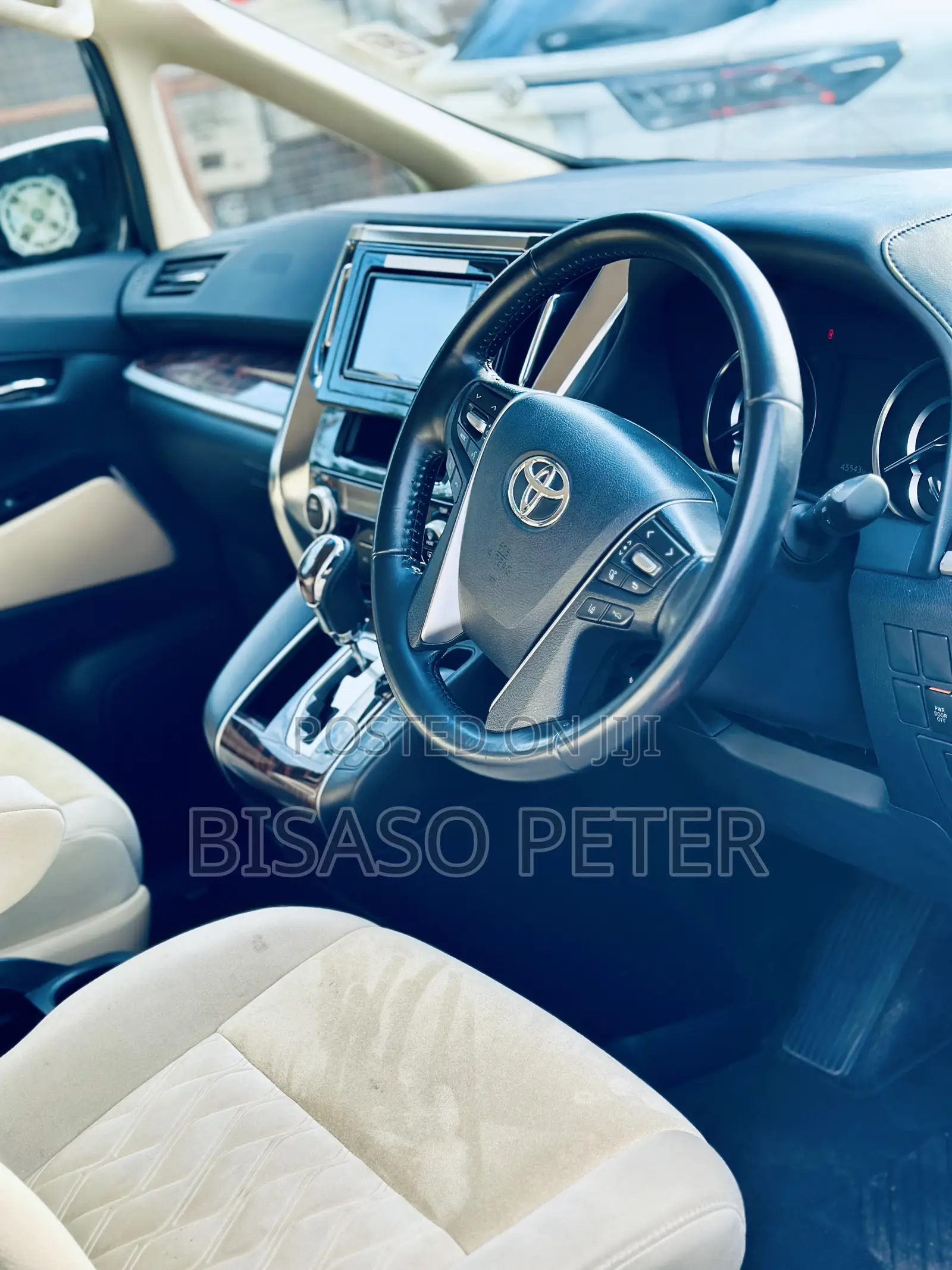 Toyota Alphard 2.5 Petrol FWD 2019 White