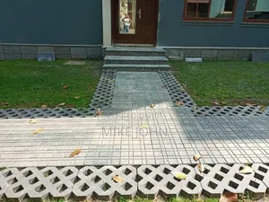 Paver Layer/Installer