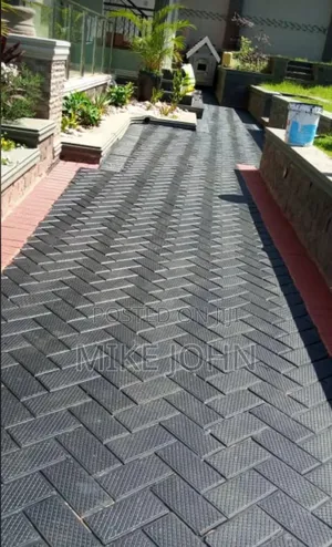 Paver Layer/Installer