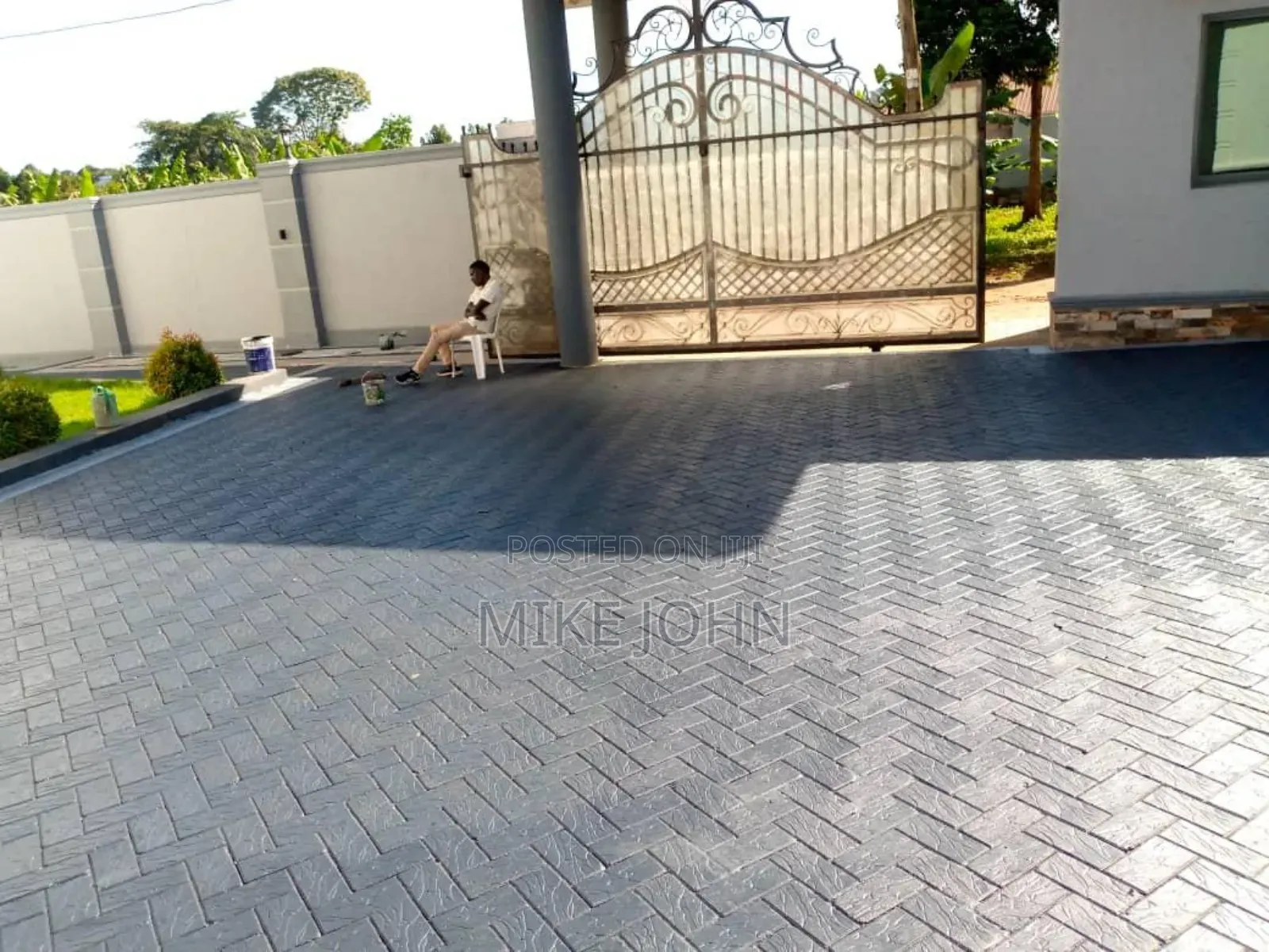 Paver Layer/Installer