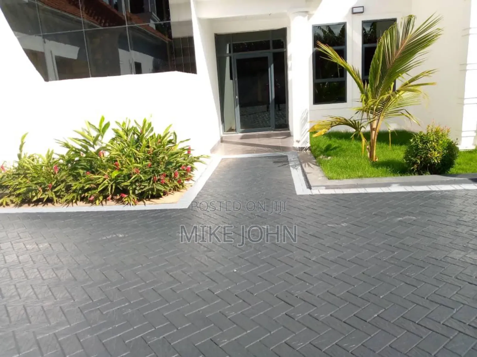 Paver Layer/Installer