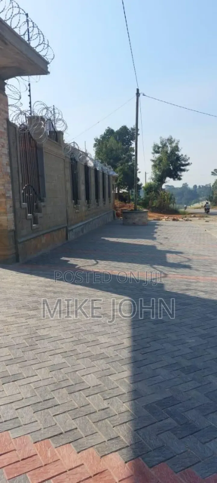 Paver Layer/Installer
