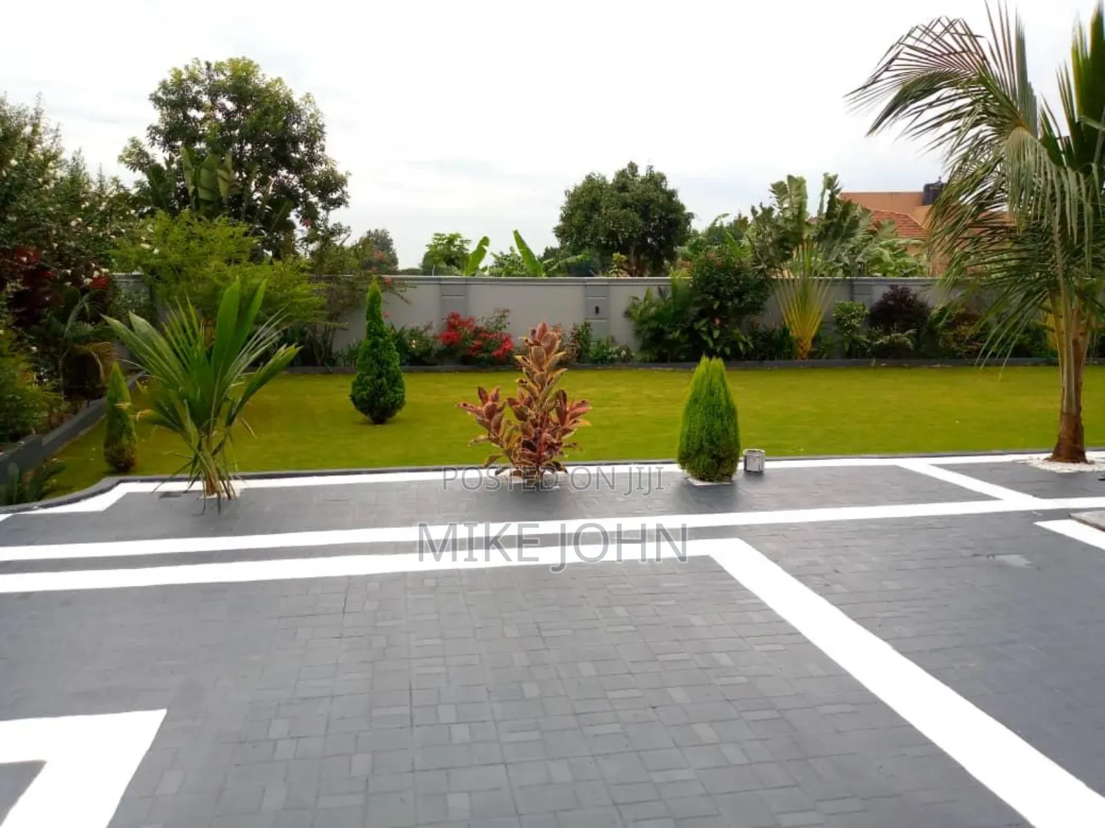 Paver Layer/Installer