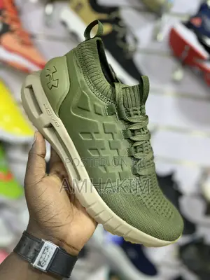 Classic Army Green Under Armour HOVR Phantoms in Stock