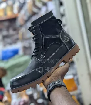 Realest Leather Timberland Boots. New