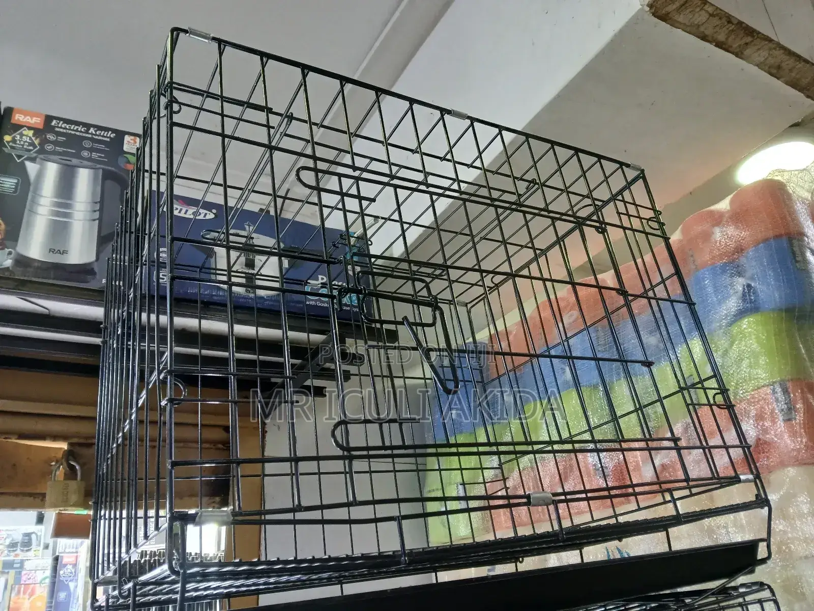 Simple Metallic Dog and Pet Transportation Cage Box