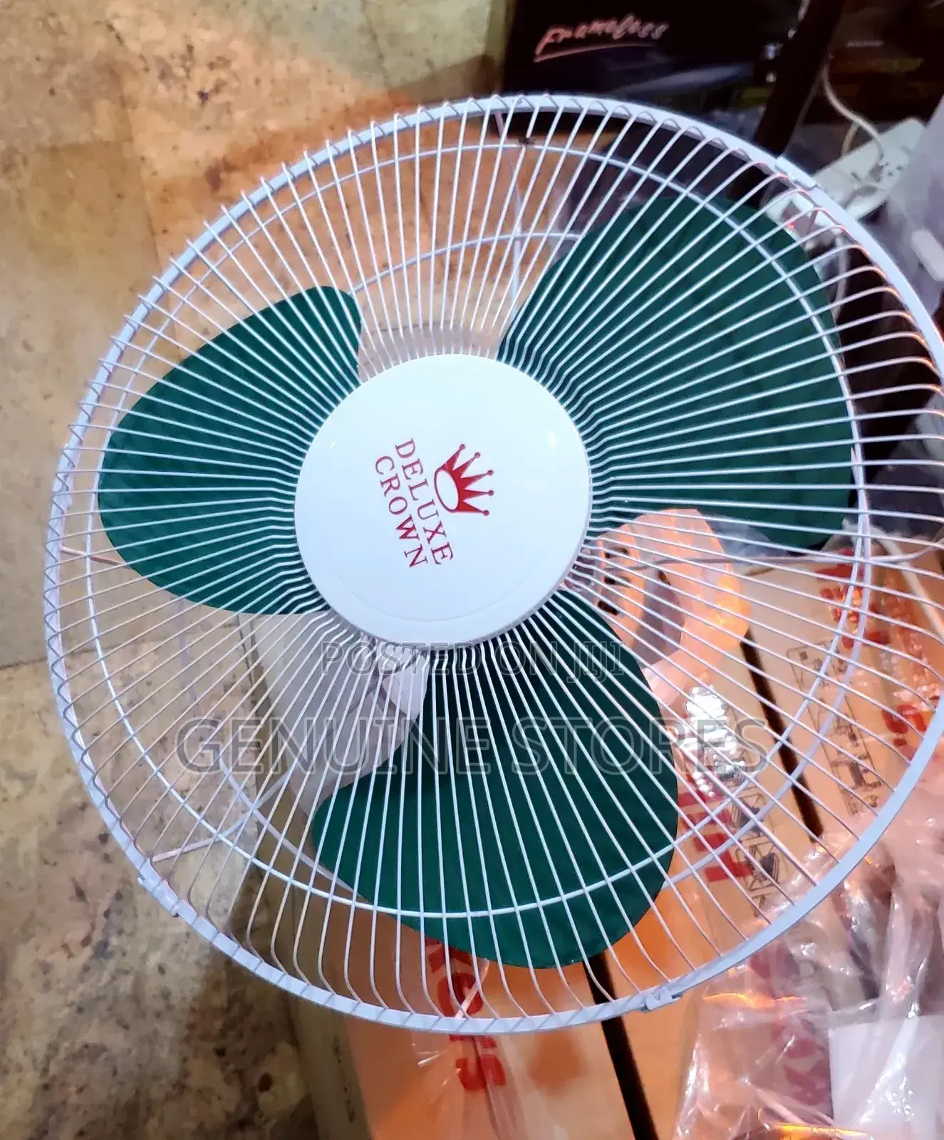 Ceiling Fan / Deluxe Crown