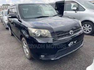 Toyota Corolla Rumion 2012 Black