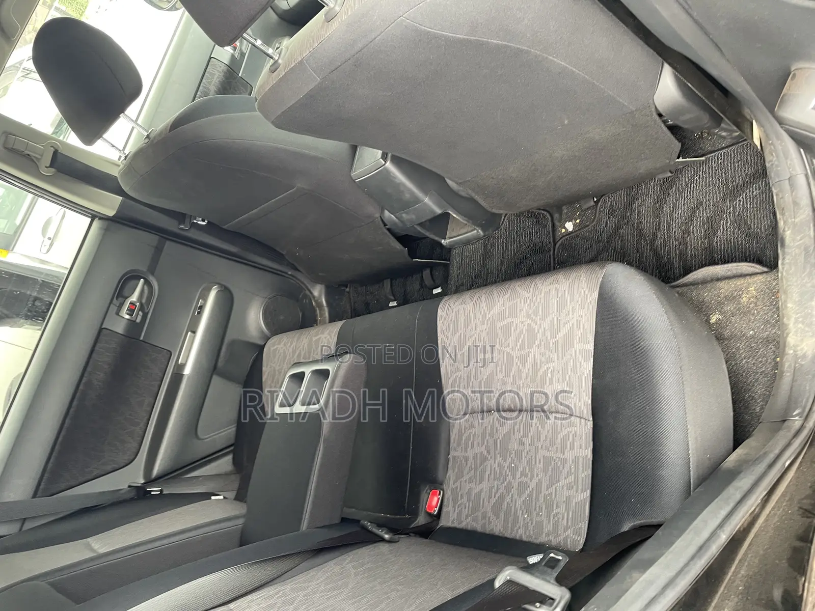 Toyota Corolla Rumion 2012 Black