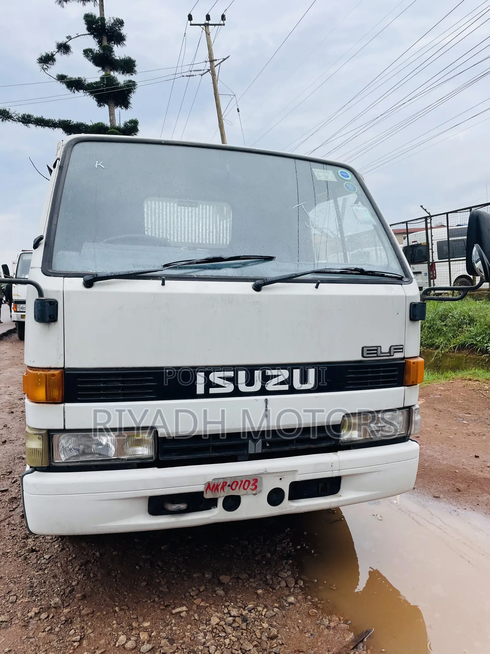 Isuzu Tipper