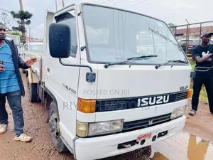 Isuzu Tipper