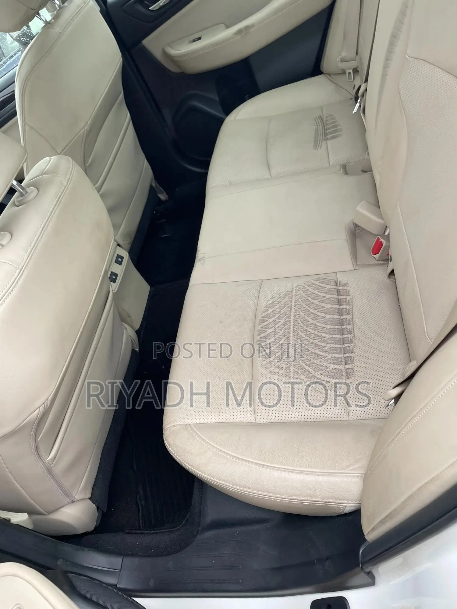 Subaru Legacy 2.5i AWD 2016 White