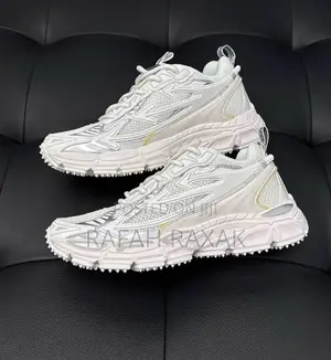 Original Off-White Be Right Backs “New York” Sneakers