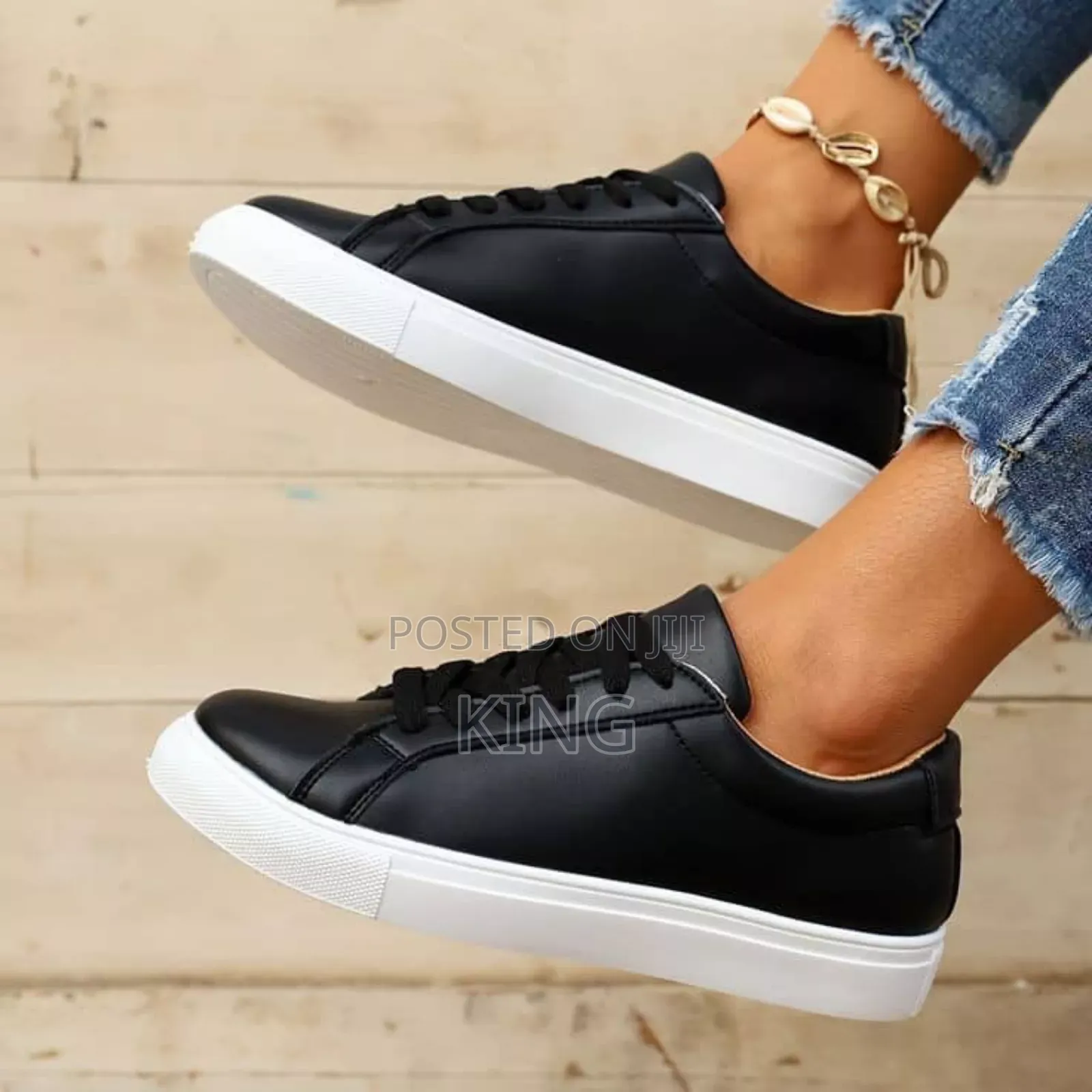 Swift Ultimate Sneakers. Ladies