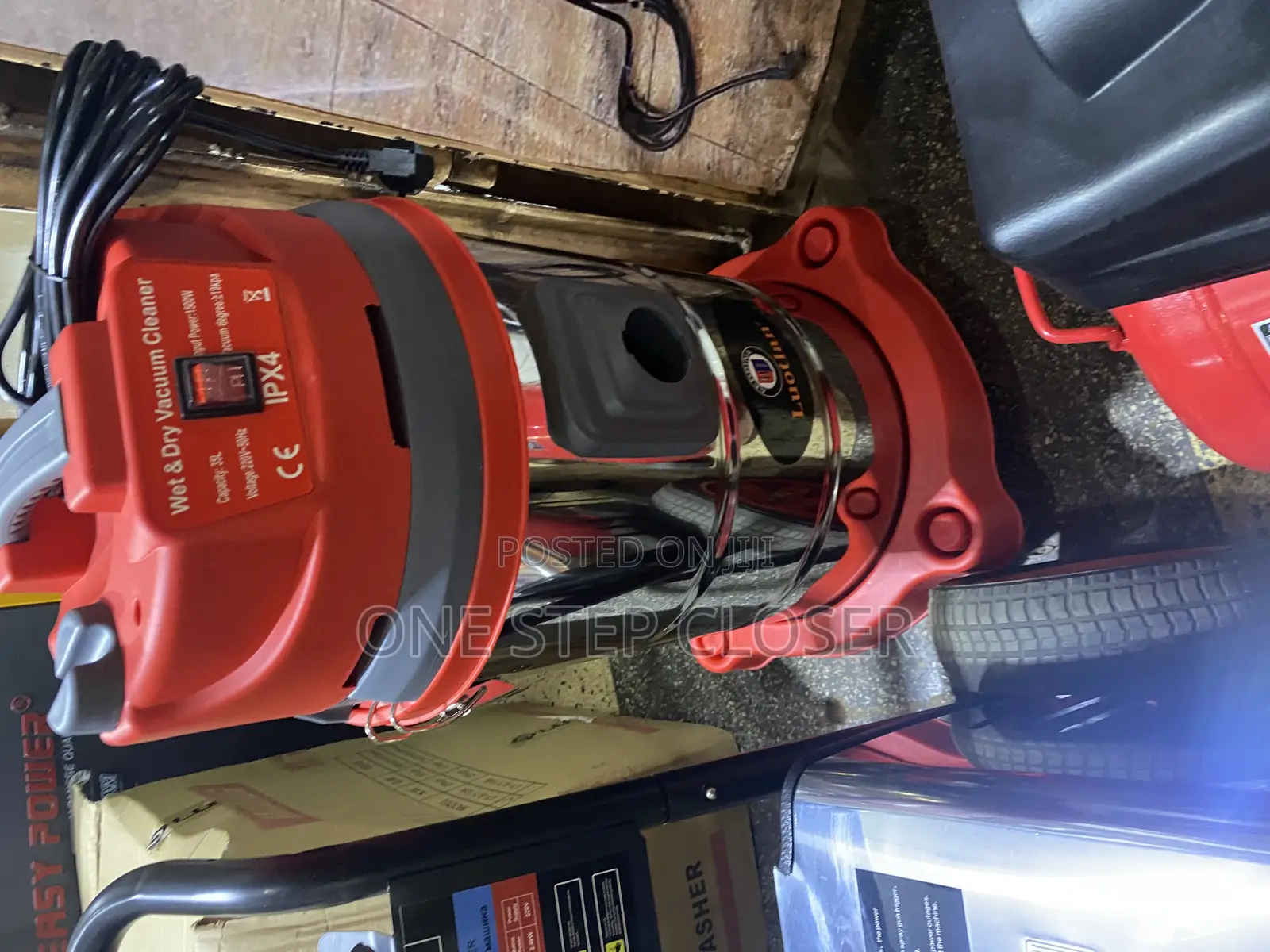 45liters Vacuum Cleaner Both Wet and Dry