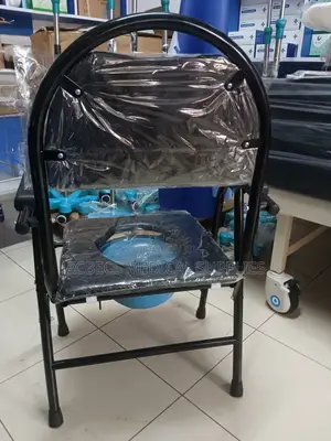 Commode Chair 2