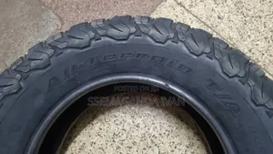 285/65r18 Bf Goodrich All Terrian Foreign Used