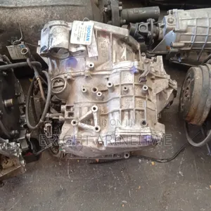Gear Box for Toyota Ipsum Ordinary Two Wheel Drive.