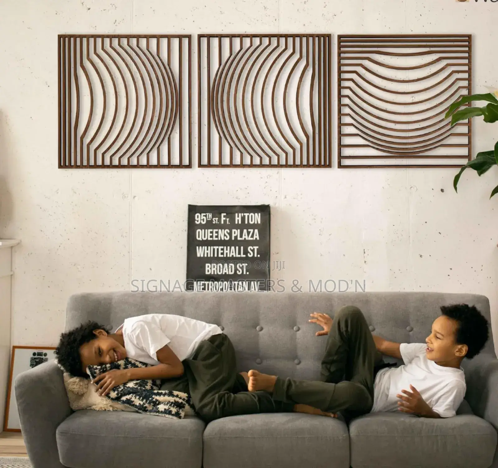 Geometric Illusion Wall Hanging