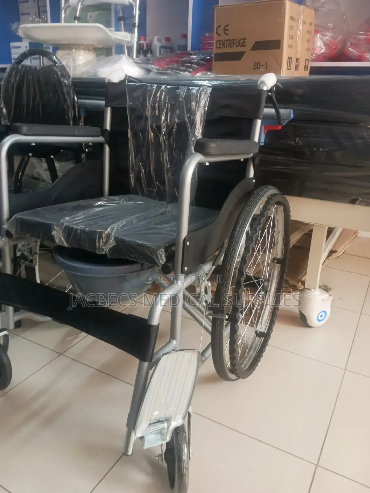 Commode Wheelchair 2