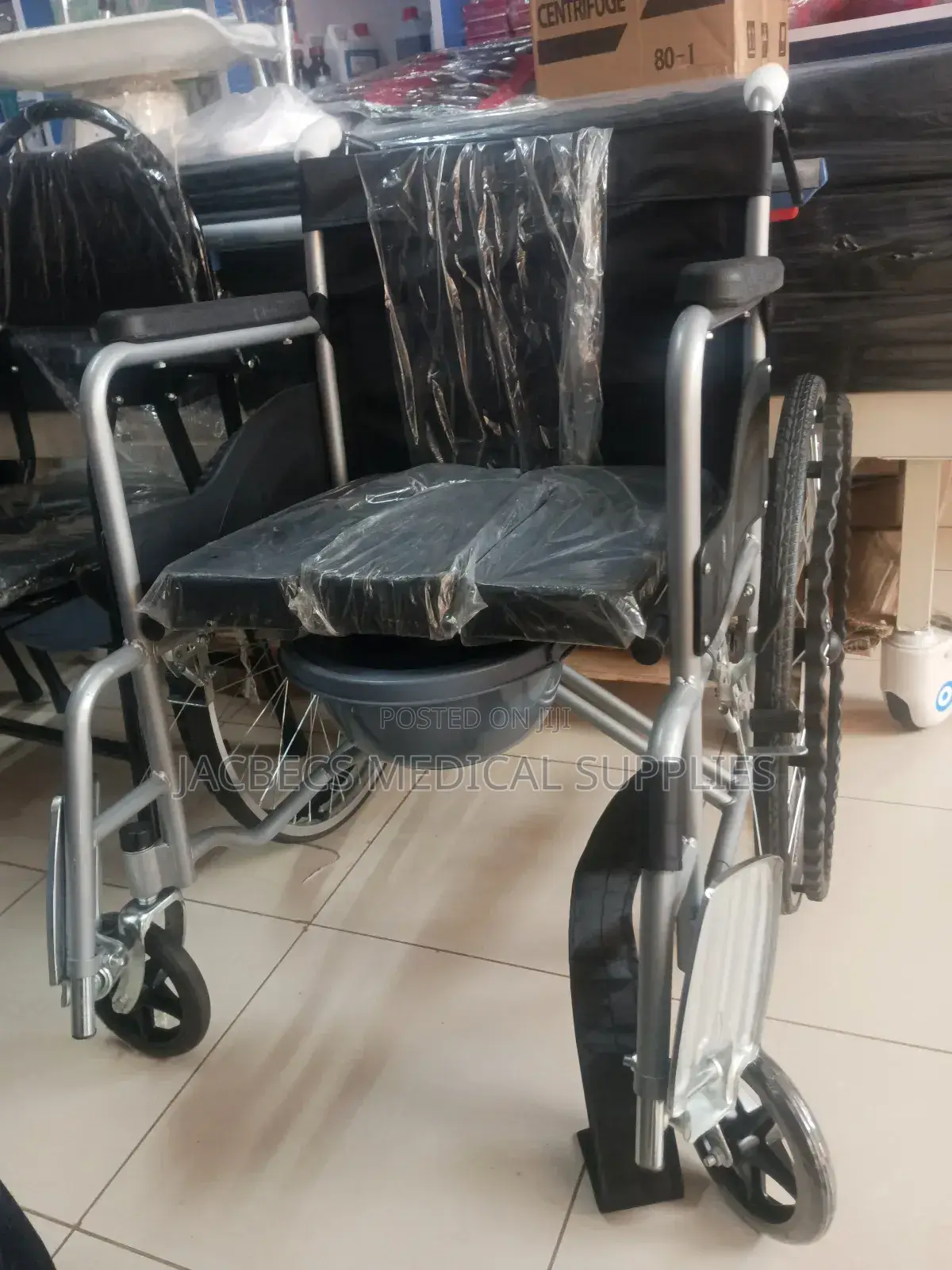 Commode Wheelchair 2