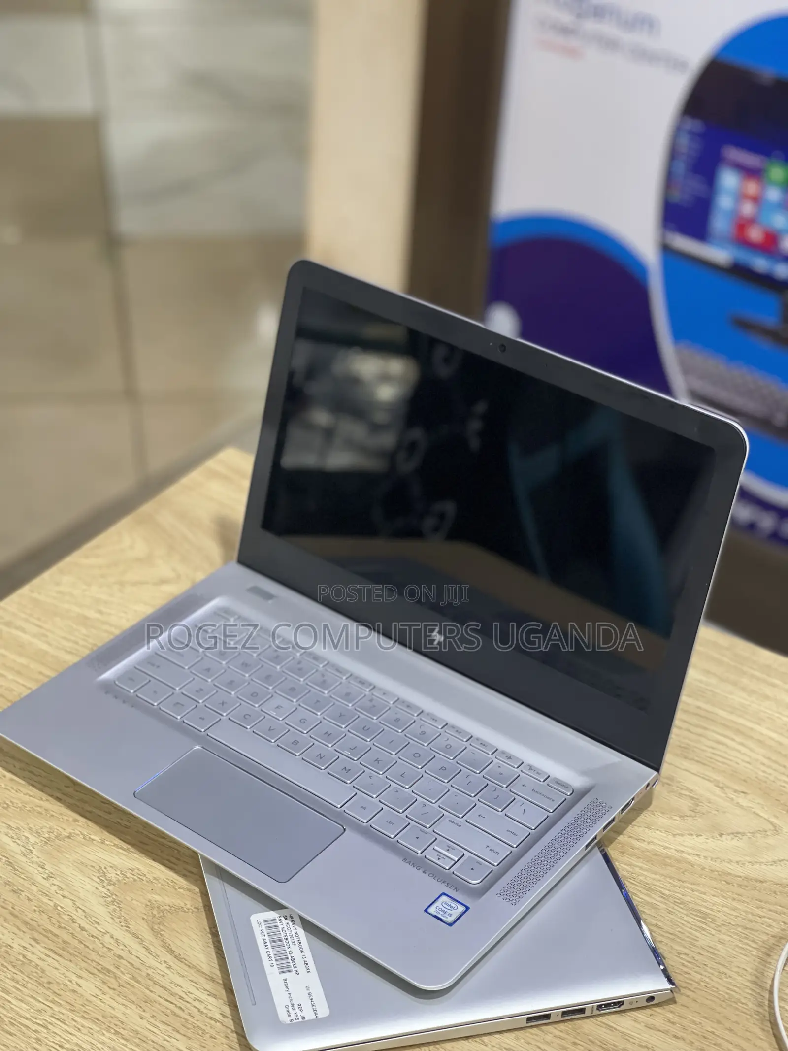 New Laptop HP Envy Spectre XT 13 8GB Intel Core I7 SSD 256GB