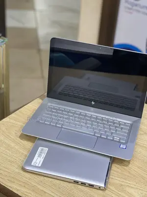 New Laptop HP Envy Spectre XT 13 8GB Intel Core I7 SSD 256GB