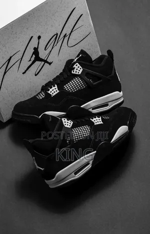 Jordan 4 Retro White Thunder
