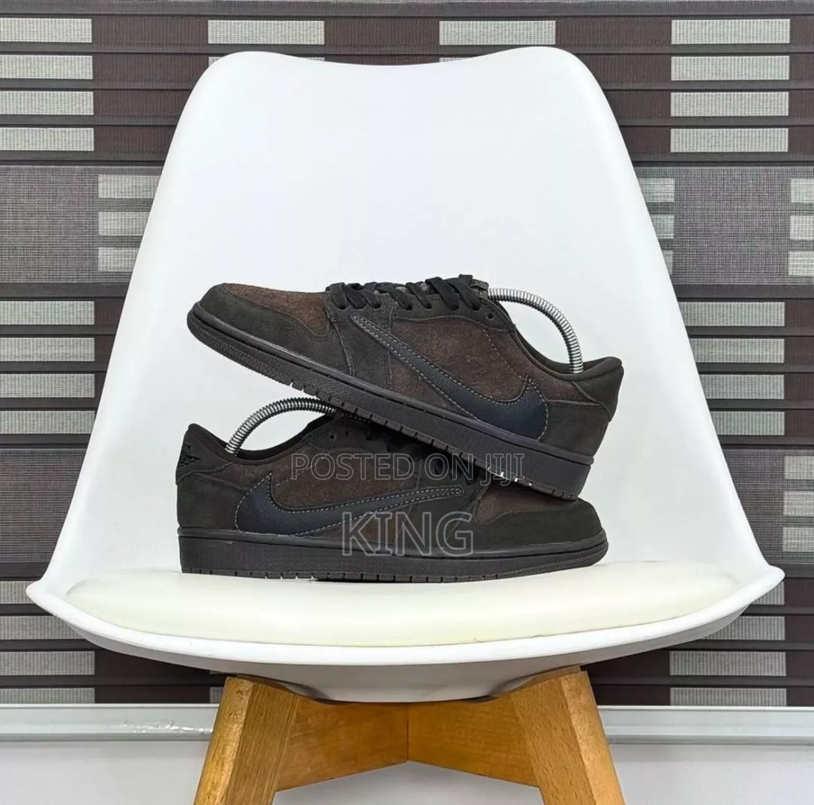 Men's Travis Scott X Air Jordan 1 Low Mocha