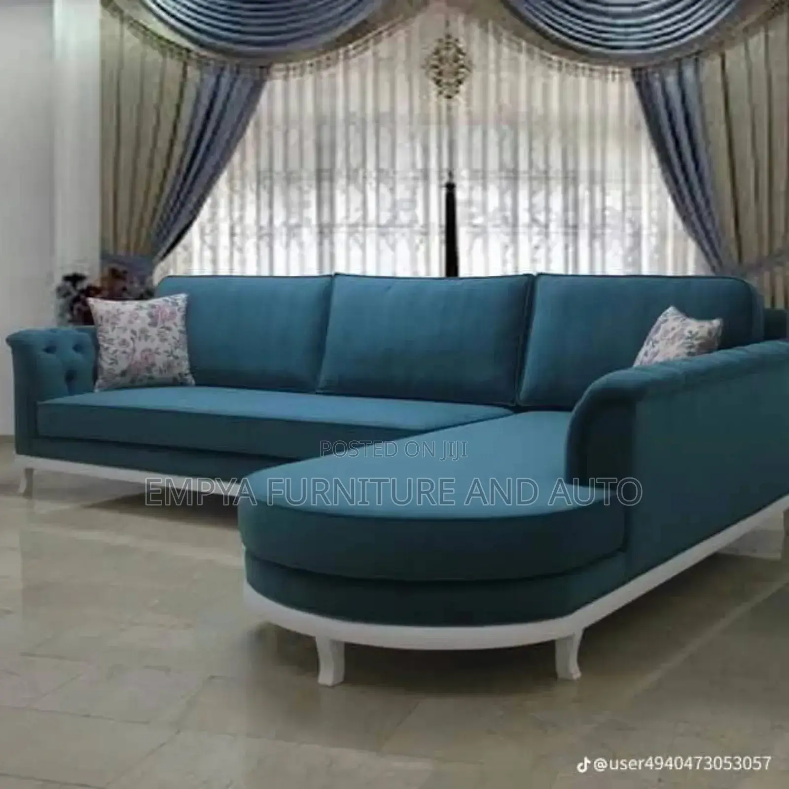 Classic Sofa Green