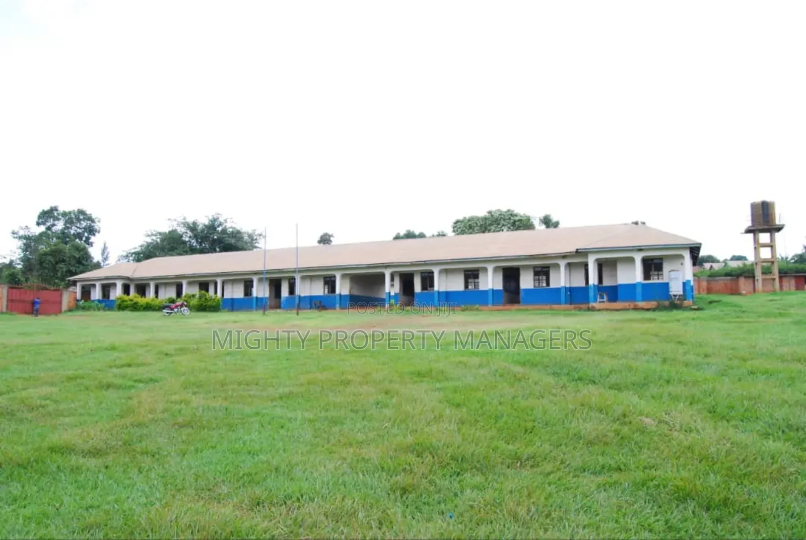 5acre With a Secondary School in Masindi