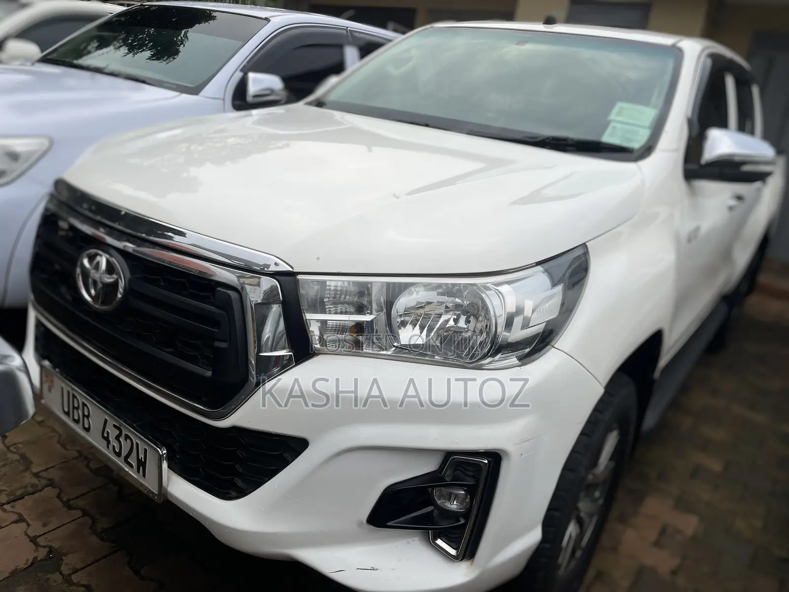 Toyota Hilux 2017 White