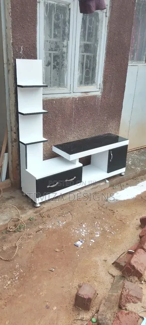 Tv-Stand -White/Black